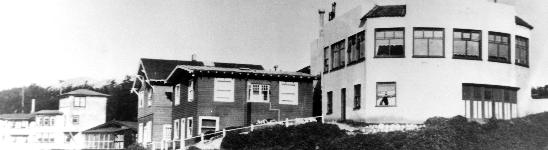 historical photo of the Moss Beach Distillery, a California Point of Historical Interest