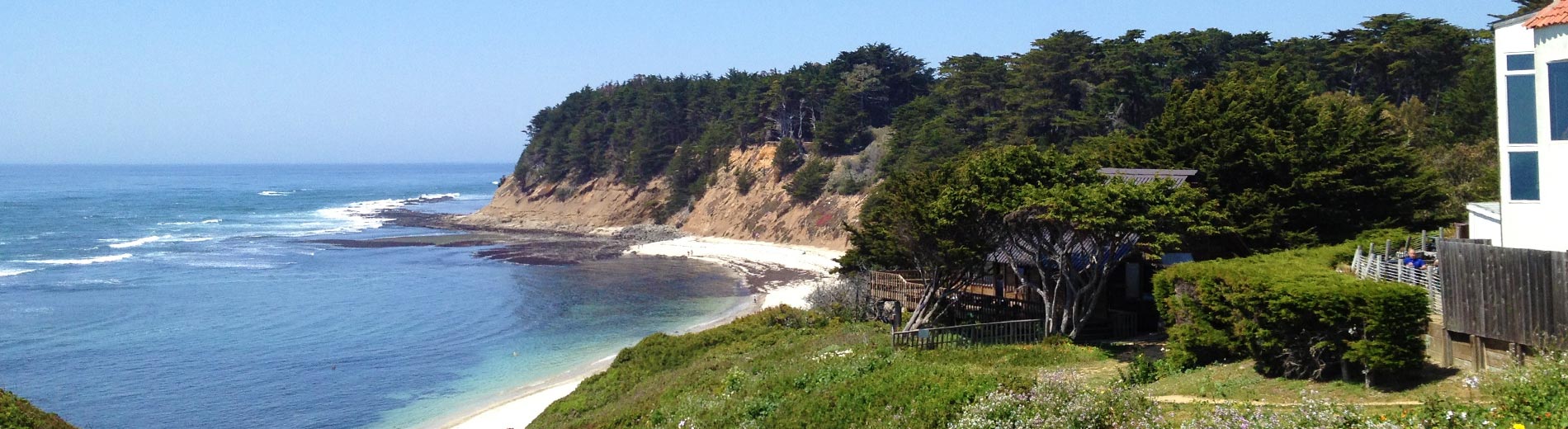 Moss Beach Distillery ocean and beach view restaurant pano